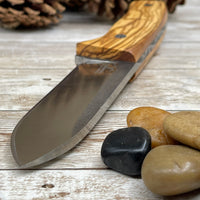 
              Bushcraft Knife / Olive Handle / N690 Blade / Leather Sheath / Ferro Rod
            